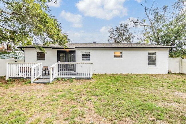 Building Photo - 9612 N 55th St