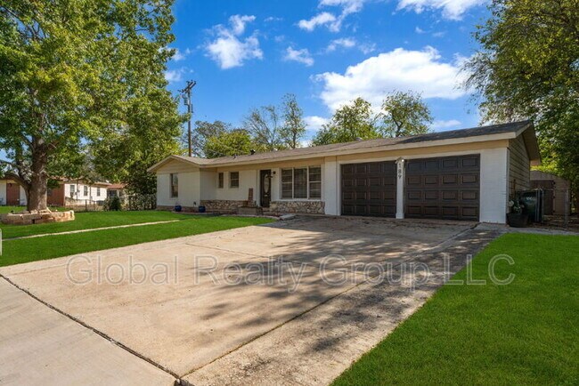 Primary Photo - 189 National Blvd