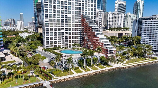Building Photo - 1541 Brickell Ave
