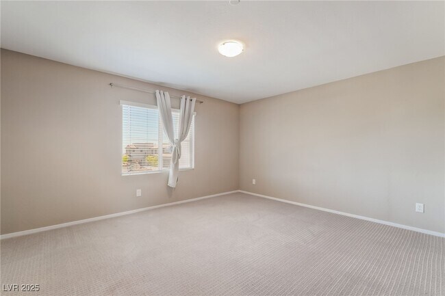 Building Photo - 25 Lomita Heights Dr