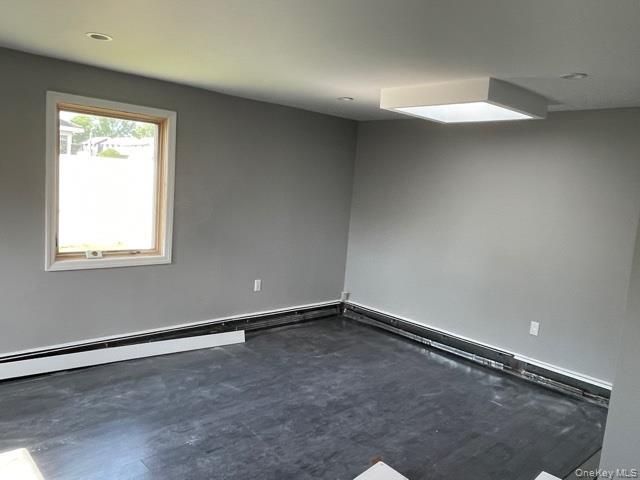 Building Photo - 2 Butler Ln