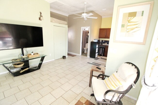 Building Photo - Remodeled Furnished 2 bed / 2 Bath Ohana in Waiehu - Includes Most Utilities