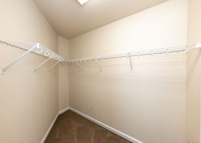 Building Photo - Downtown 3 Bedroom Townhome with 2 Car Garage