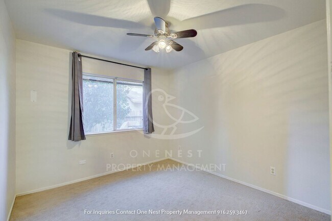 Building Photo - Updated 3 Bedroom 2 Bathroom Home in Wheat...