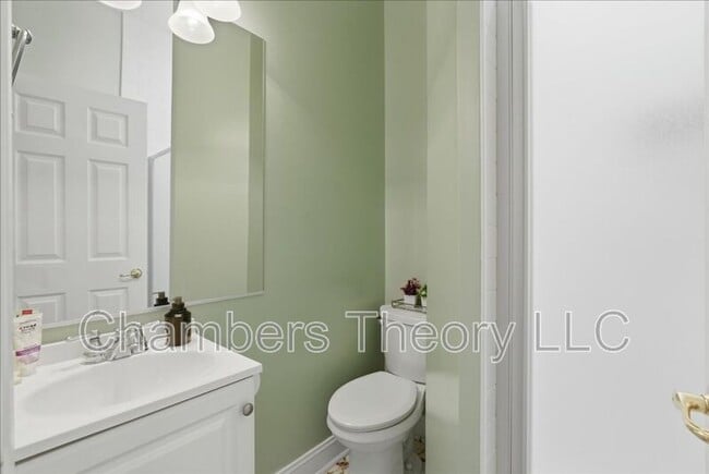 Building Photo - 8407 Chaucer House Ct