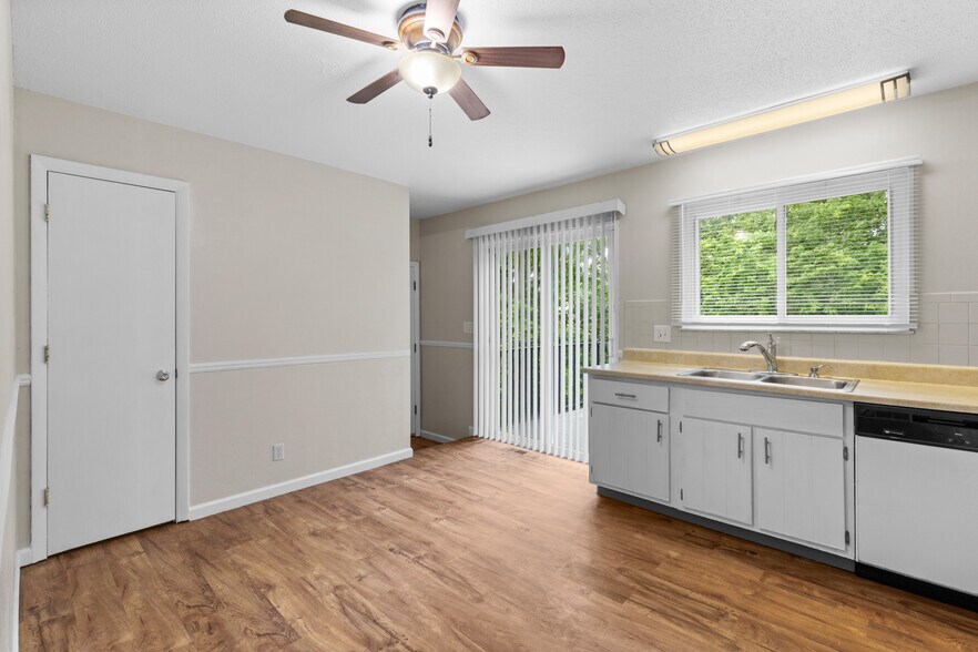 Building Photo - 3066 Grassy Valley Dr