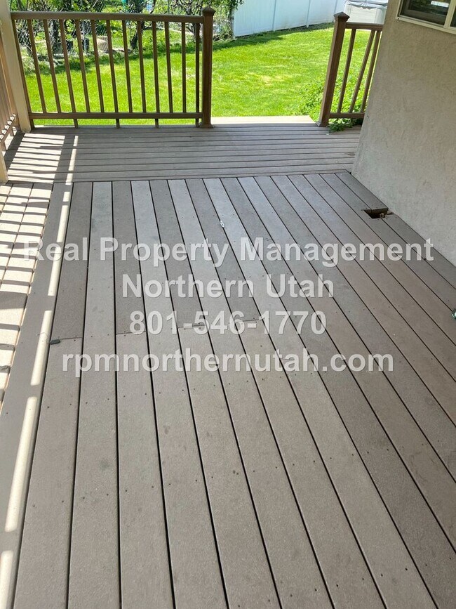 Building Photo - Stunning 4 Bedroom House in Layton Coming ...