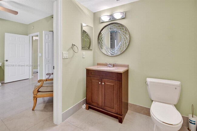 Building Photo - 5938 Crystal Shores Dr