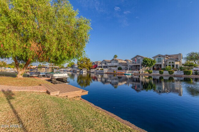 Building Photo - 1413 W Coral Reef Dr