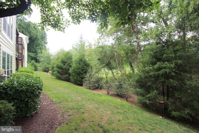 Building Photo - 10118 Oakton Terrace Rd