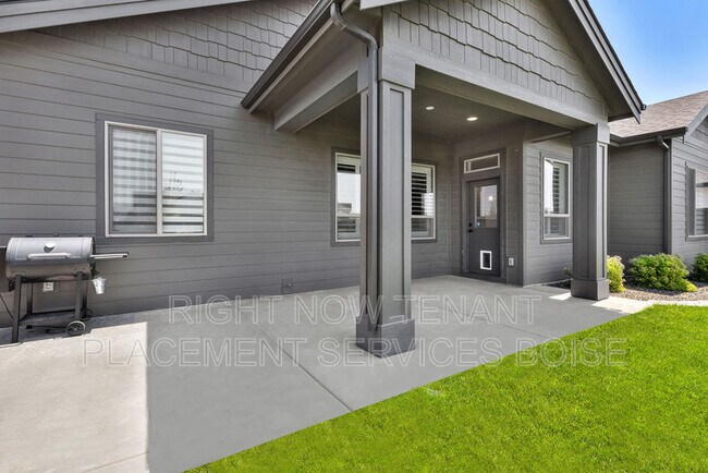Building Photo - 6705 N Elmstone Way