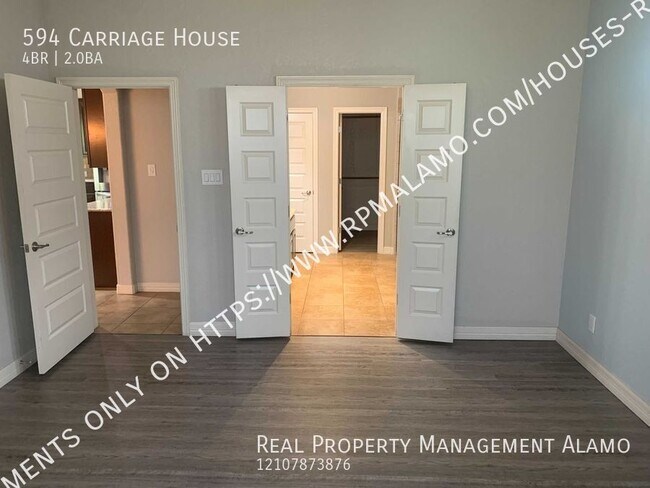 Building Photo - 594 Carriage House
