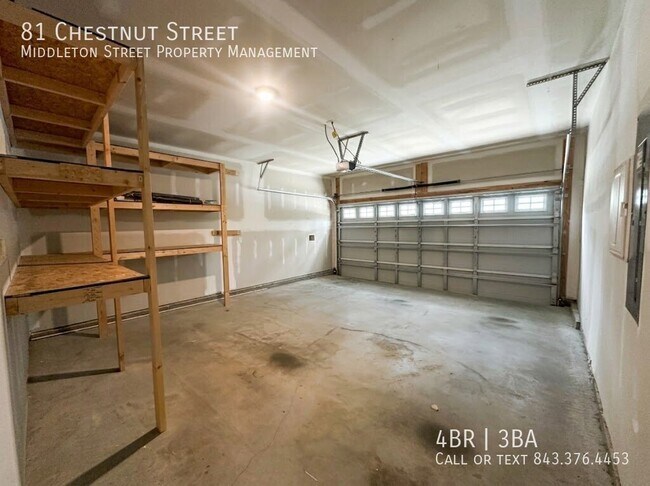 Building Photo - 81 Chestnut St