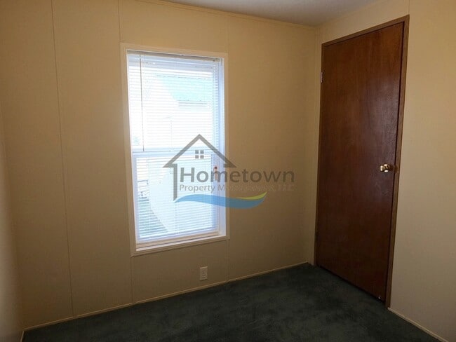 Building Photo - Beautiful 2 Bed 1 Bath Mobile Home in Sagle!
