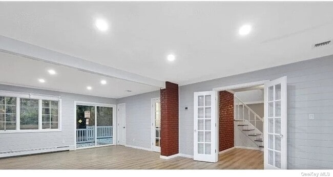 Building Photo - 14 Daell Ln