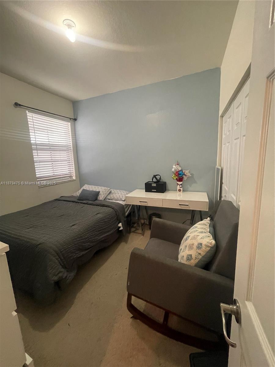 Building Photo - 9309 W 32nd Ln