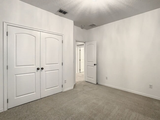 Building Photo - 5 Bedroom at Windstone at Heart of Winderm...