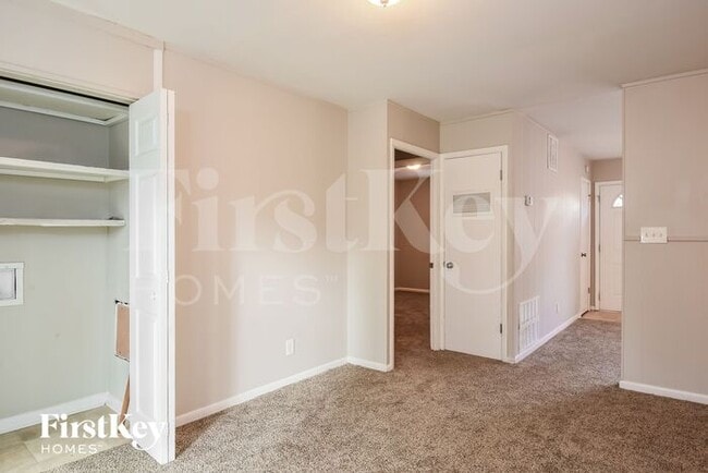 Building Photo - 2180 Twilley Cir SW