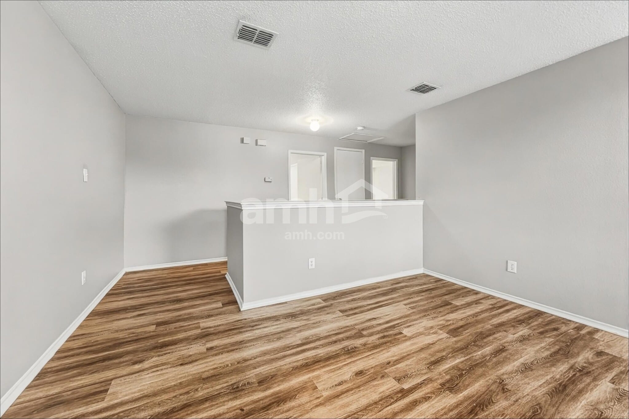Building Photo - 1313 Cherokee Rose Ln