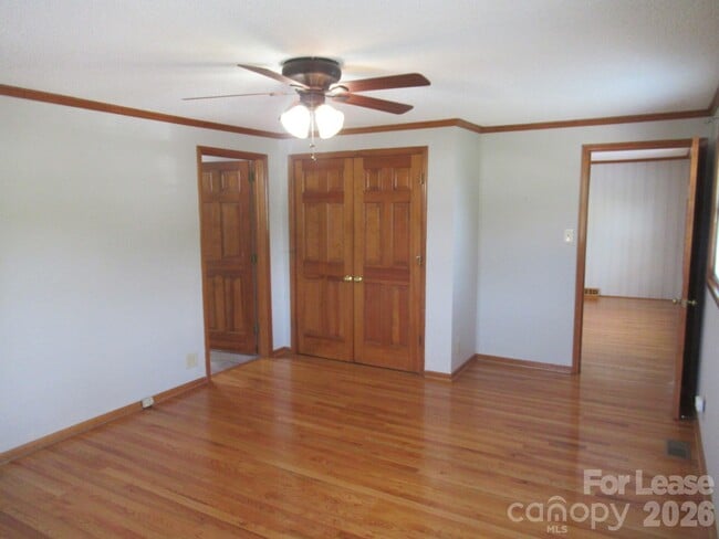 Building Photo - 7800 Cherry Point Dr