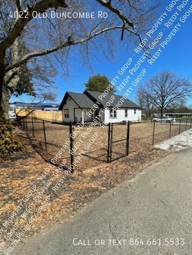 Building Photo - 4022 Old Buncombe Rd