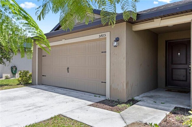Building Photo - 5405 Jamboree Dr