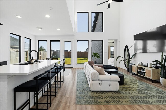 Building Photo - 2427 Mount Healy Ct