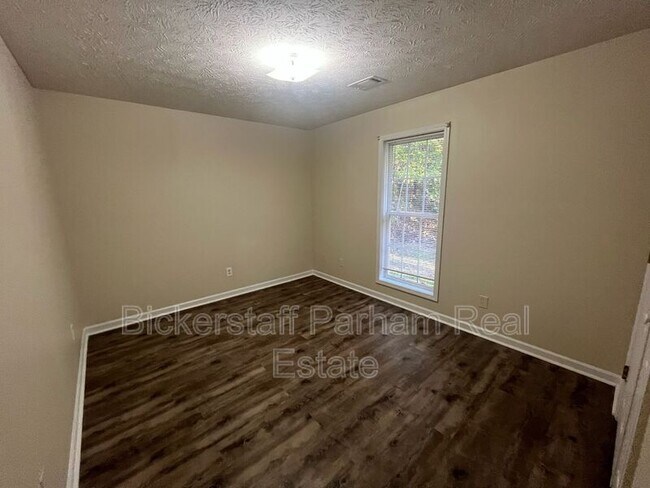 Building Photo - 36 Crosswinds Rd