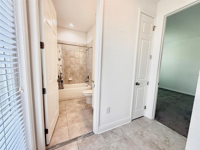 Building Photo - 12189 Nouveau Ave