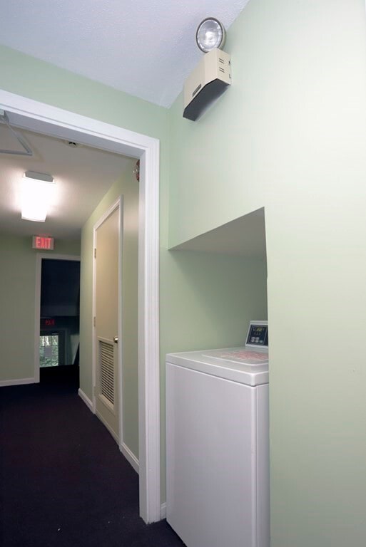 Building Photo - 1261 Church St