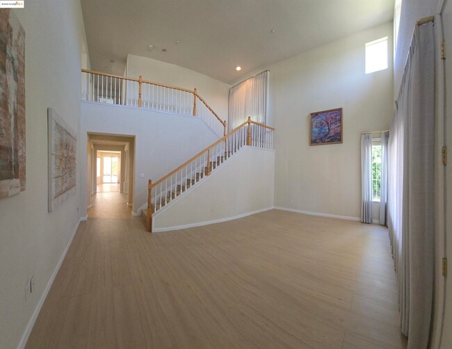 Building Photo - 988 Chamomile Ln