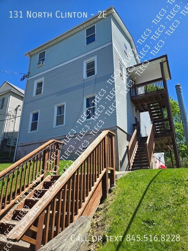 Building Photo - 131 North Clinton-2E