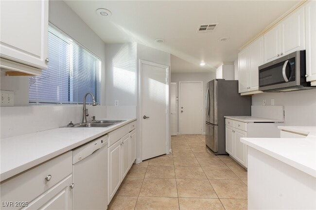 Building Photo - 11894 Principi Ct