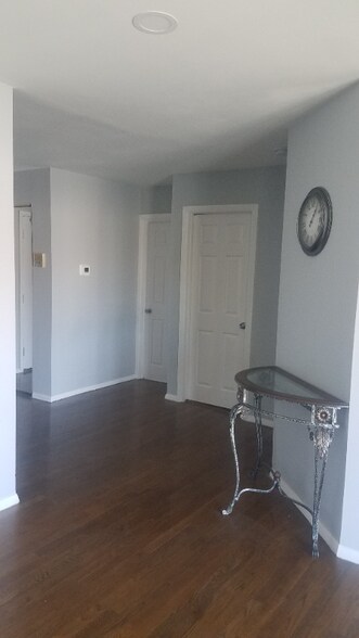 Building Photo - 8892 Jody Ln