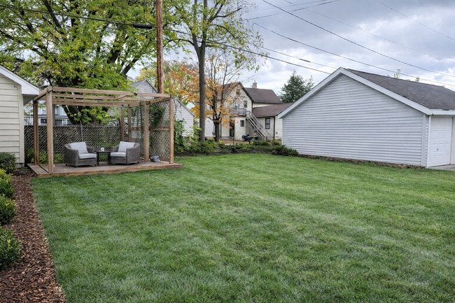 Building Photo - 3 Bedroom 1 Bath Single Family Home