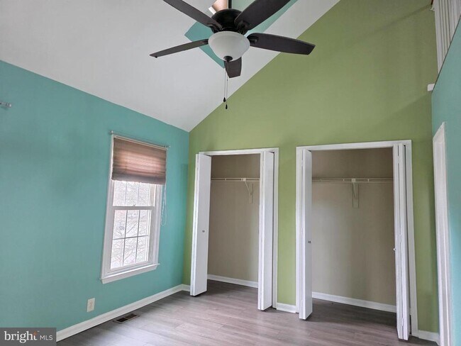 Building Photo - 14100 Oakpointe Dr