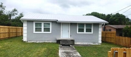 Building Photo - 8429 Citrus Way