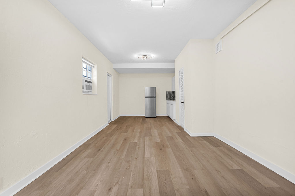 Building Photo - 47 NW 45th Ave