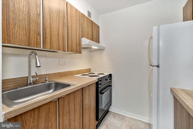 Building Photo - 226 W Rittenhouse Square