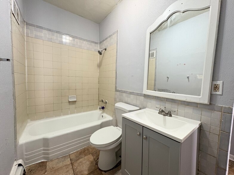 Building Photo - 97 Wilkinson Ave
