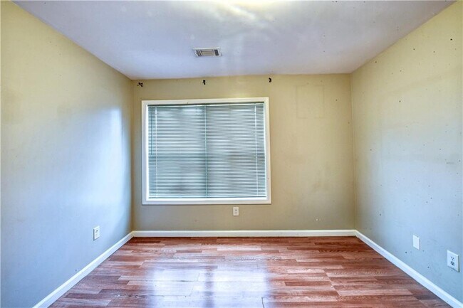 Building Photo - 1454 Persimmon Trce