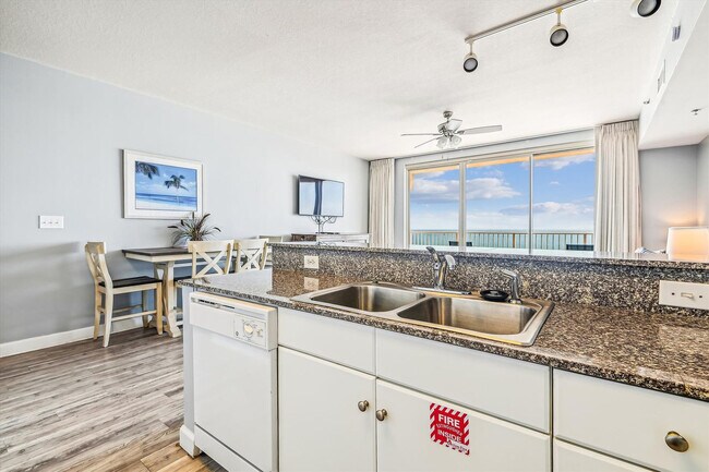 Building Photo - 104 Gulfside Ct