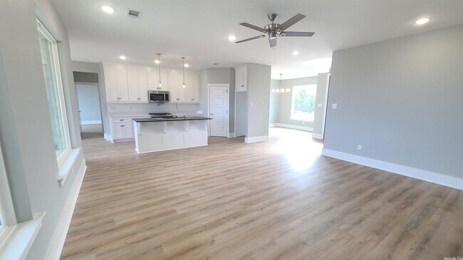 Building Photo - 15104 Angus Ct