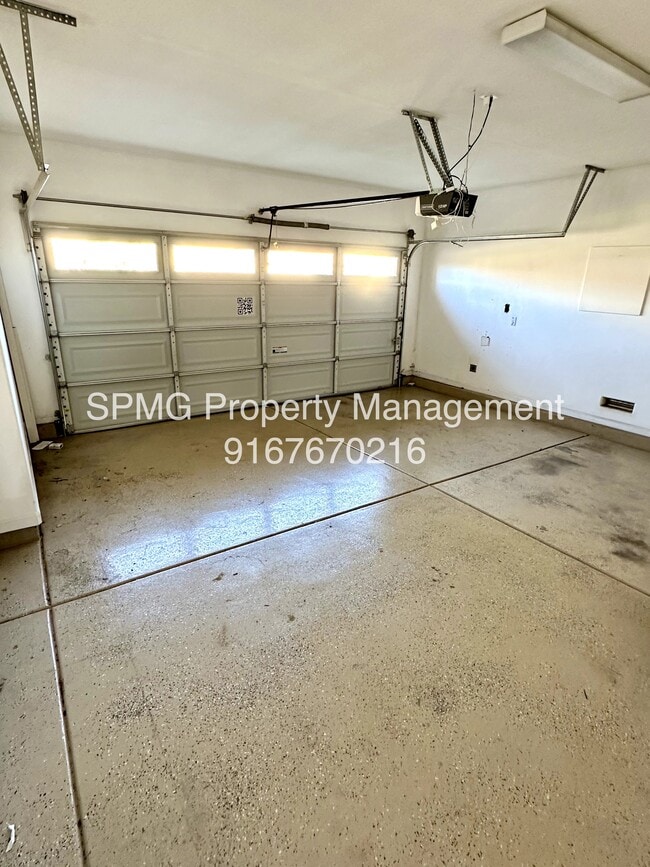 Building Photo - 1528 Morning Glory Ln