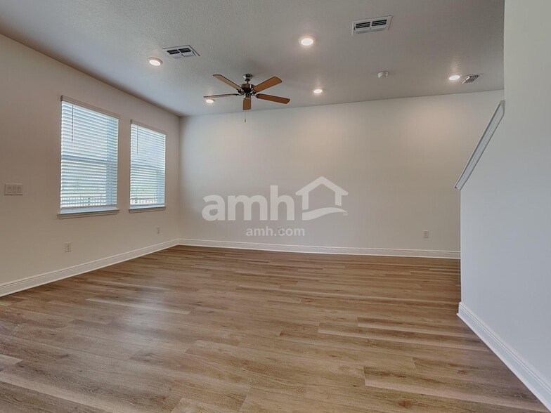 Building Photo - 6781 Atlantic Bch Ave