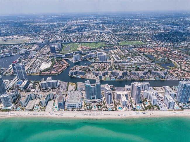Building Photo - 600 Three Islands Boulevard