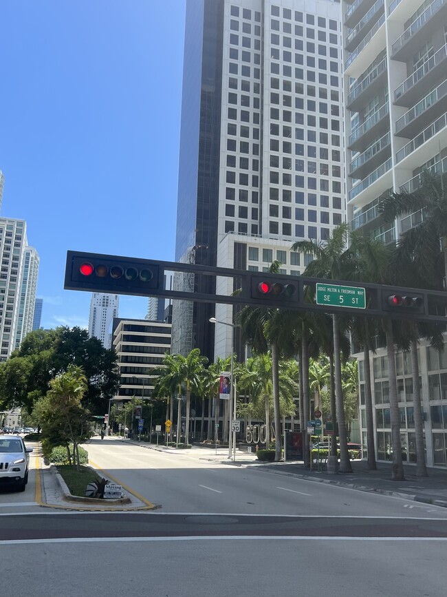 Building Photo - 500 Brickell Ave