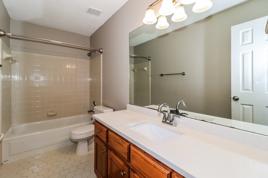 Building Photo - 1965 Abbott Cove