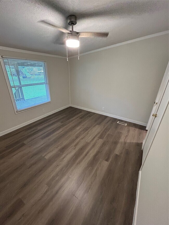 Building Photo - 1511 Indigo Dr