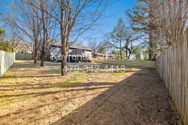 Building Photo - Brand New Duplex in Fayetteville!